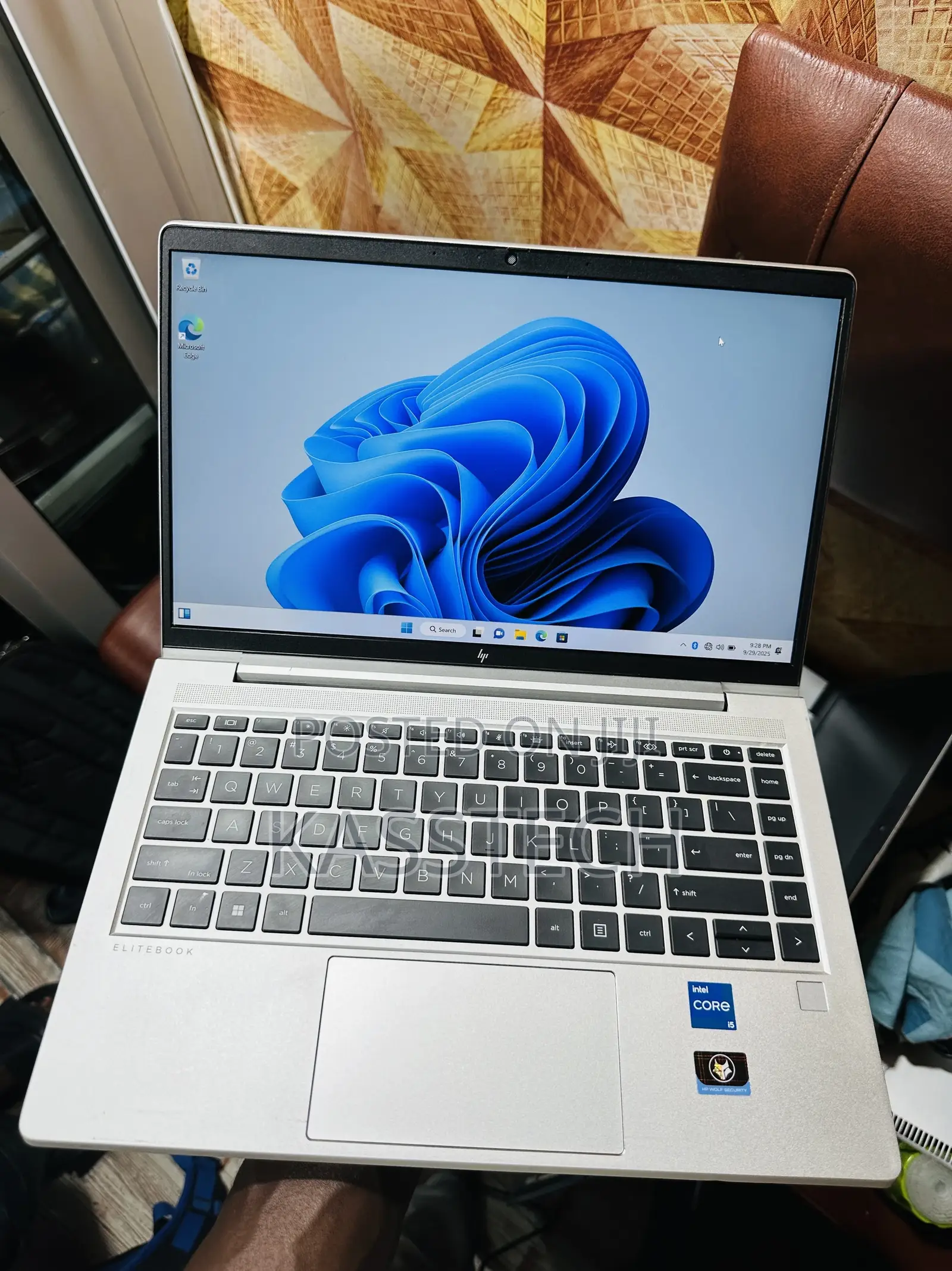 Laptop HP EliteBook 640 G9 16GB Intel Core I5 SSD 256GB