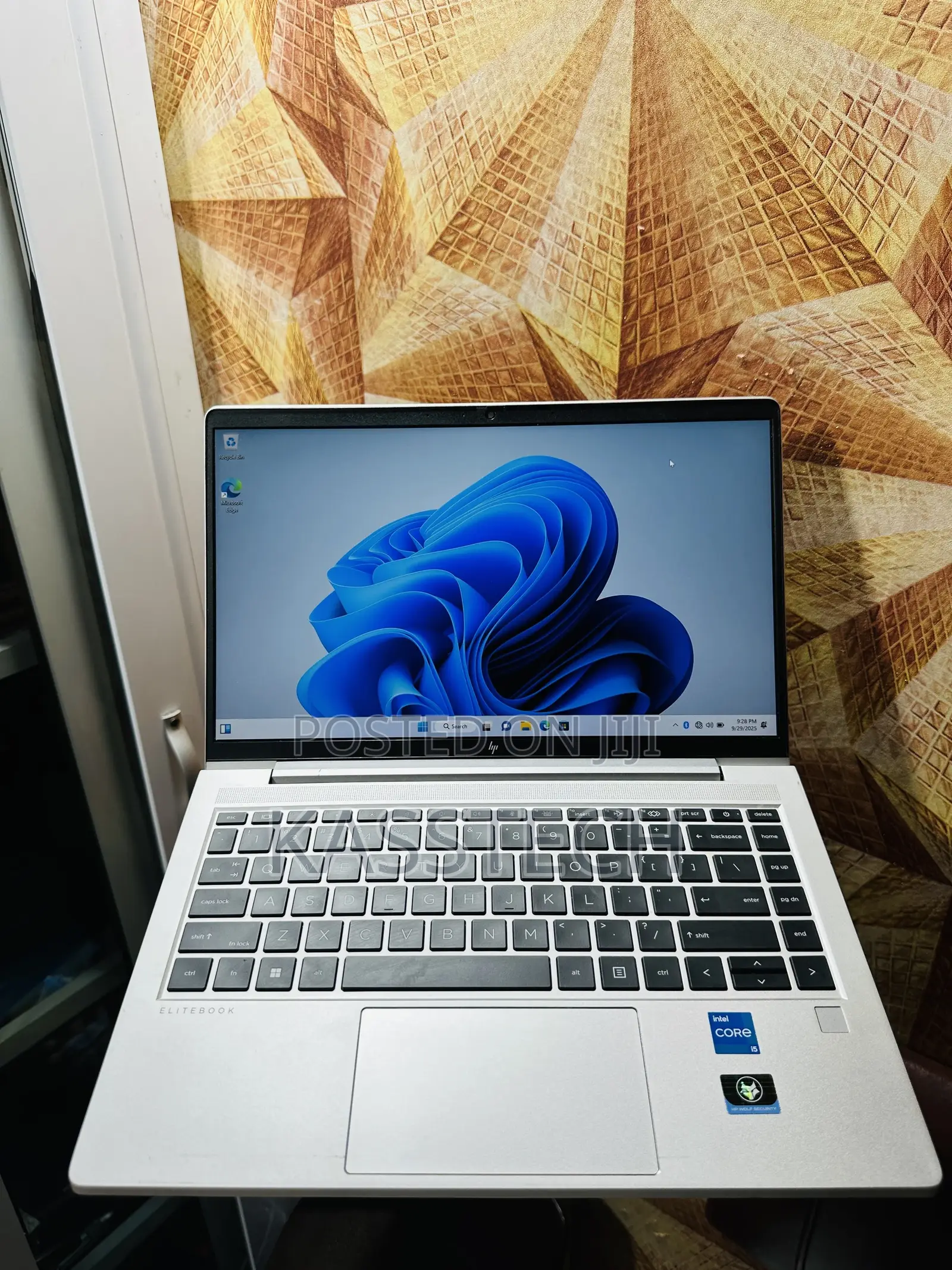 Laptop HP EliteBook 640 G9 16GB Intel Core I5 SSD 256GB