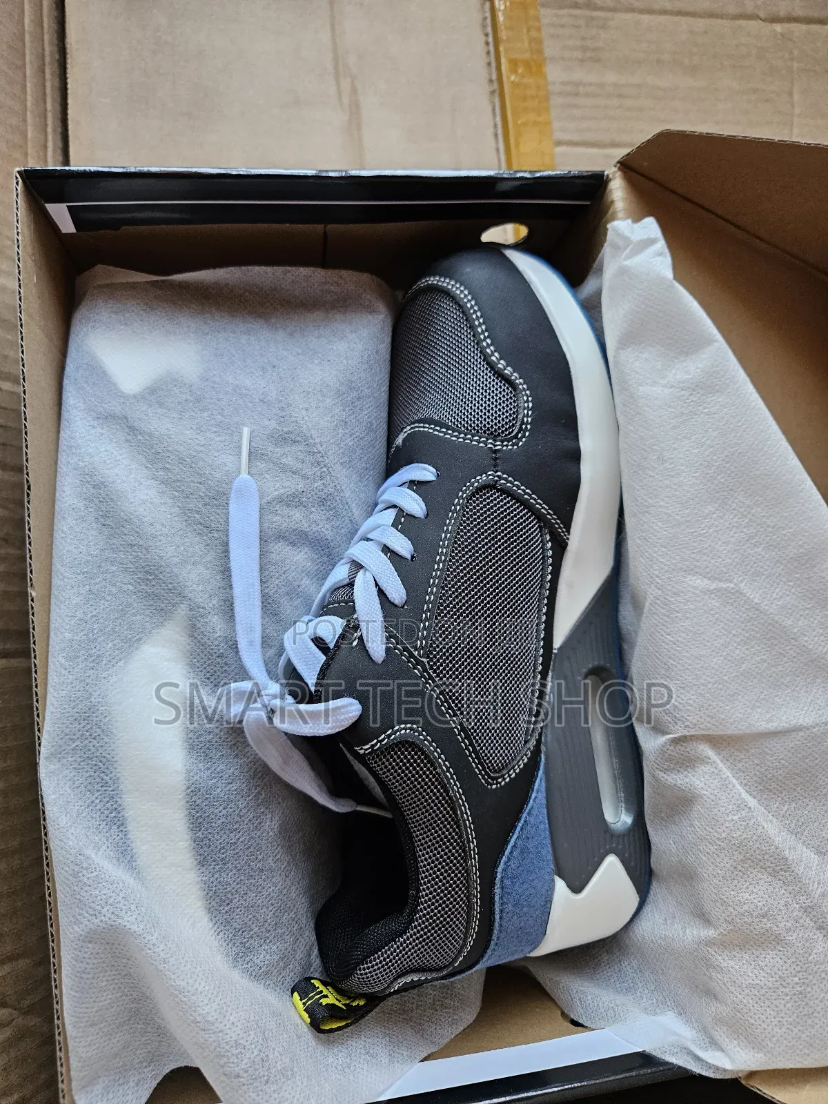 Sports Design Safety Shoe With Steel Toe, Anti Slip, Anti Smash.Kevlar