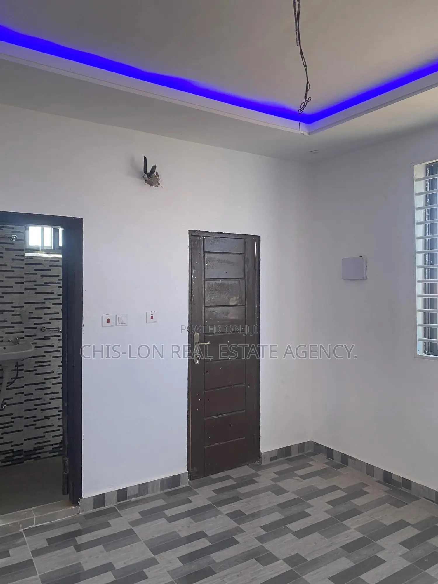 2bdrm Apartment in Chis-Lon Real Estate, Adade for rent
