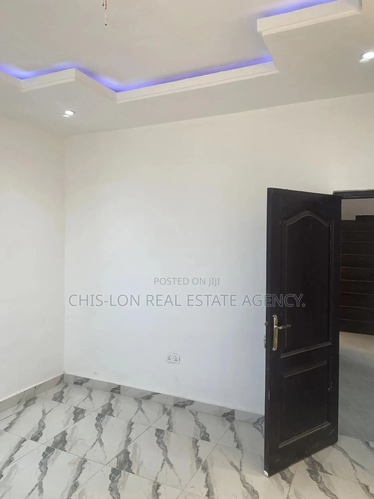 2bdrm Apartment in Chis-Lon Real Estate, Adade for rent