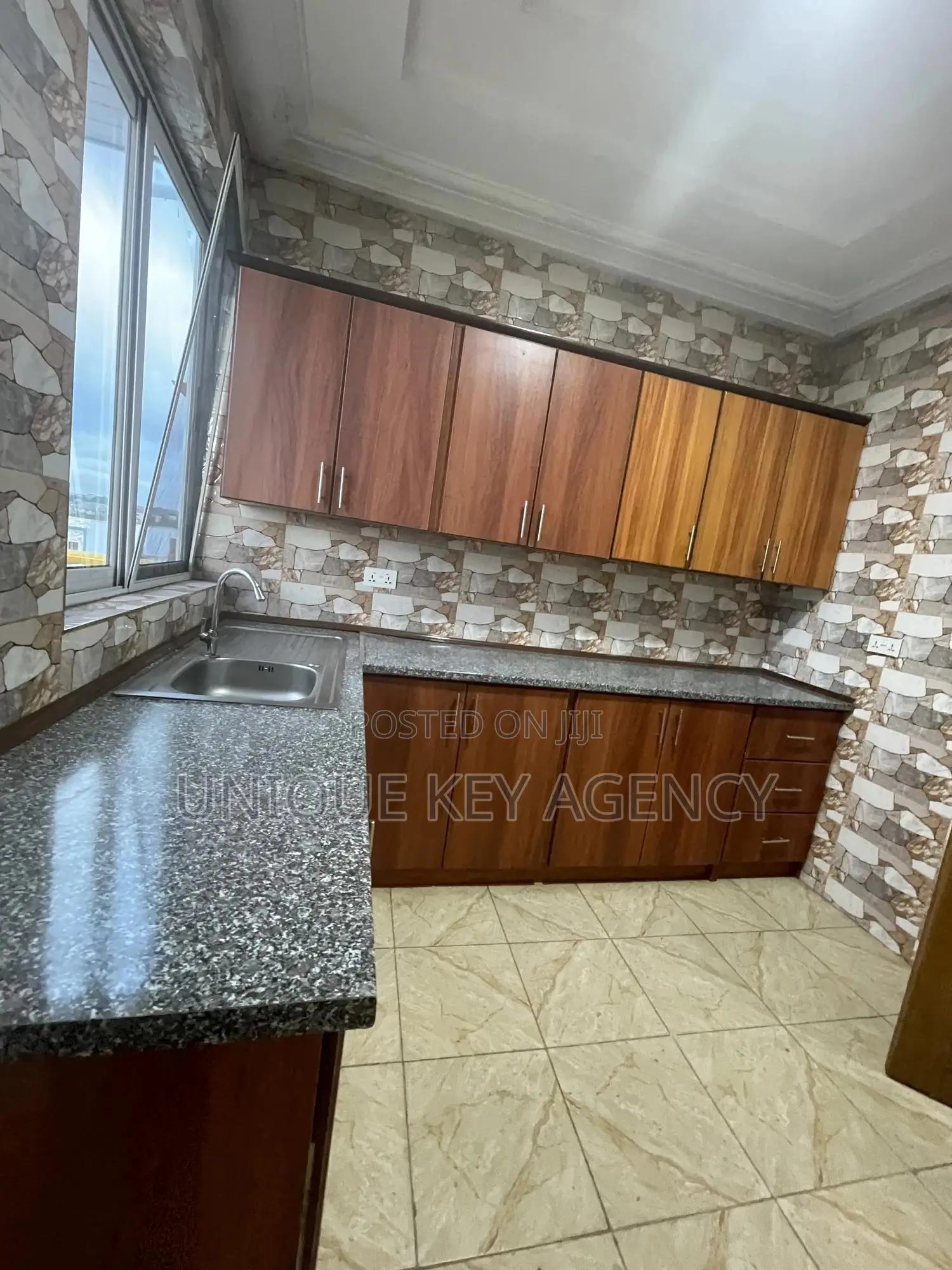 2bdrm Apartment in Unique Key Agency, Tseaddo for rent