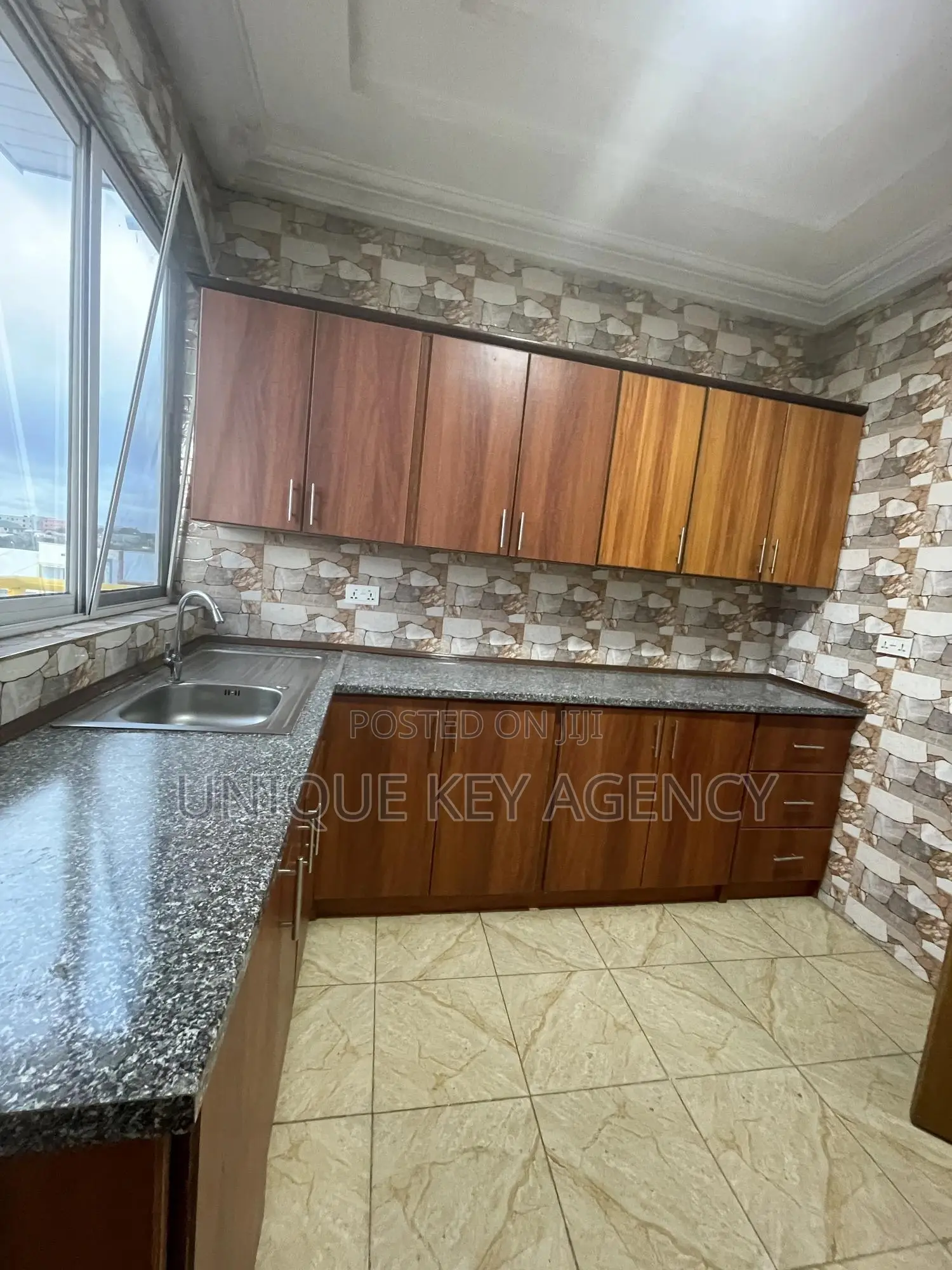 2bdrm Apartment in Unique Key Agency, Tseaddo for rent