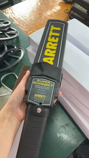 Garrett Super Scanner V Hand-held Metal Detector. T6