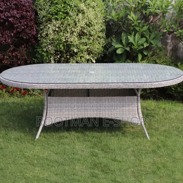 Elegant Grey Wicker Outdoor Dining Table – Glass Top