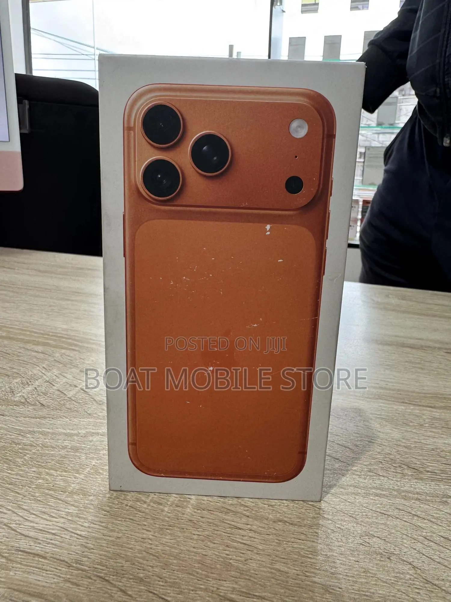New Apple iPhone 17 Pro Max 256 GB Orange