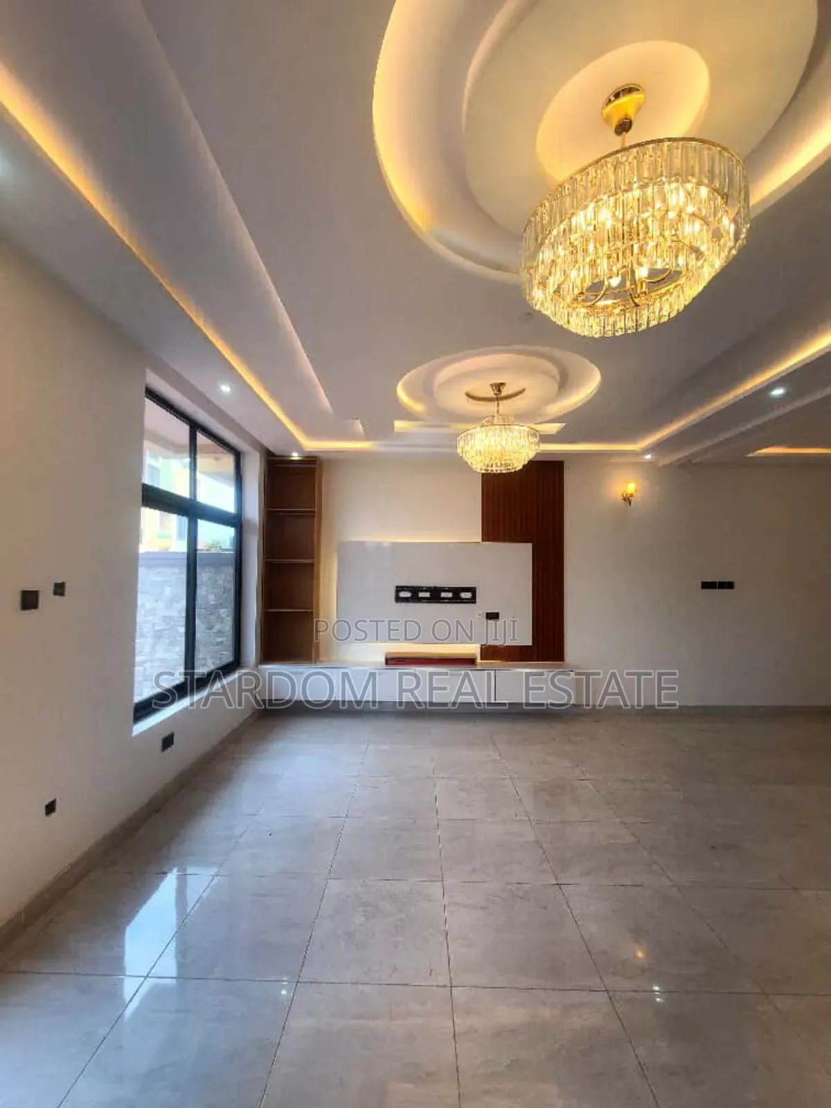 4bdrm Duplex in School Junction, Ashaley Botwe for rent