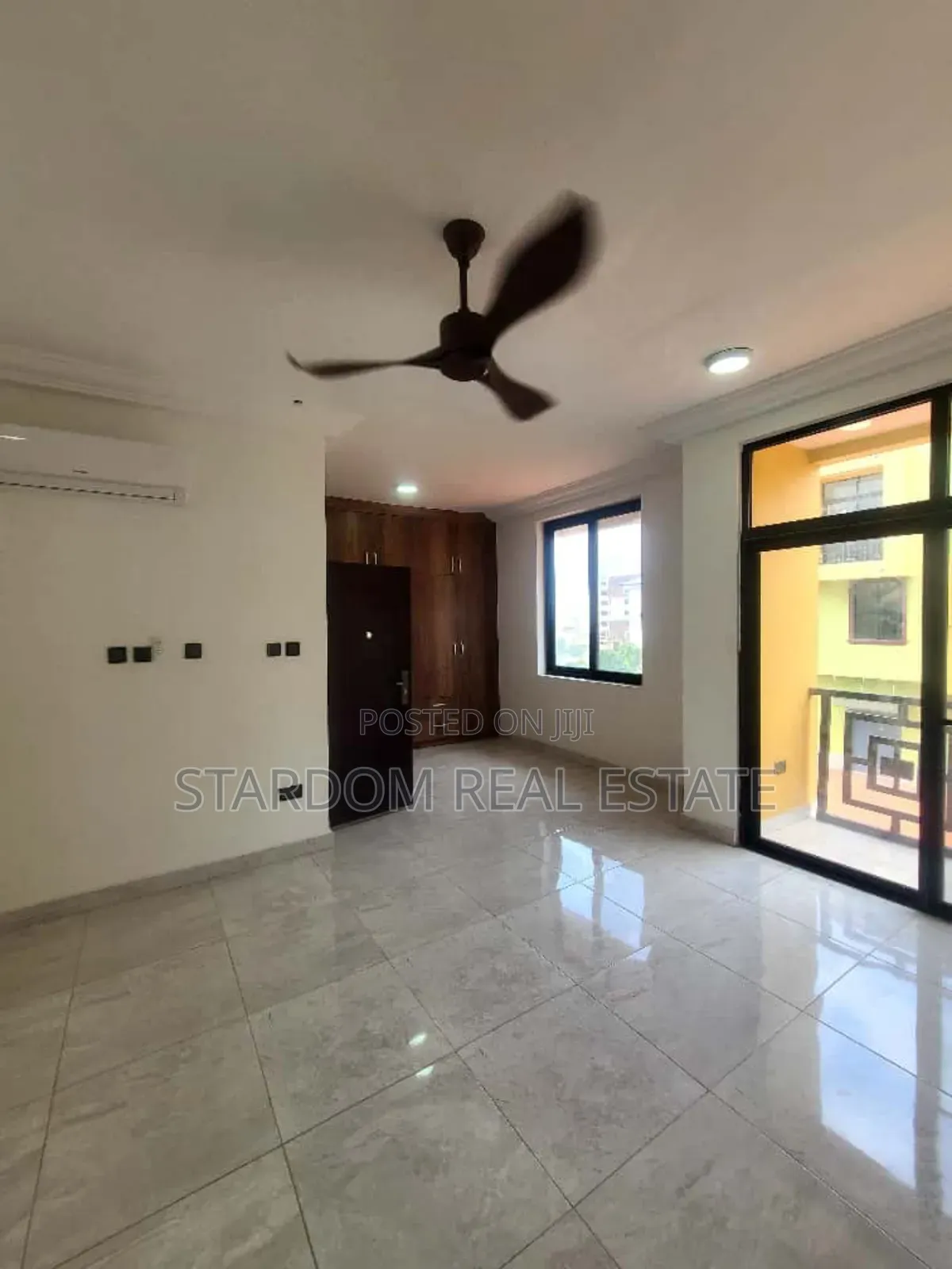 4bdrm Duplex in School Junction, Ashaley Botwe for rent