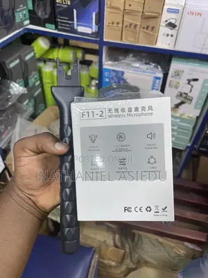 Wireless Microphone With the Handle