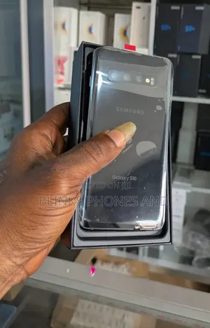 New Samsung Galaxy S10 128 GB Black