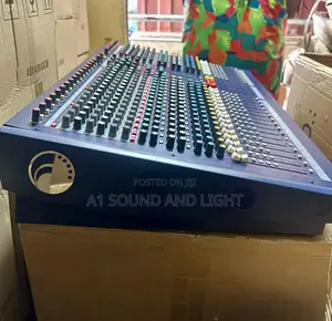 Soundcraft Lx7ii 24-channel Analog Mixer