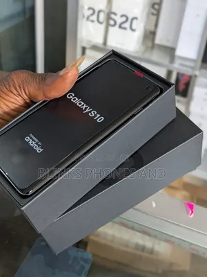 New Samsung Galaxy S10 128 GB Black