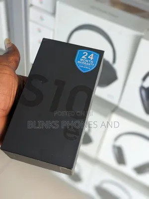 New Samsung Galaxy S10e 128 GB Silver