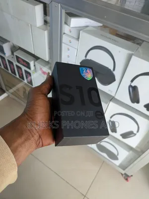 New Samsung Galaxy S10e 128 GB Silver