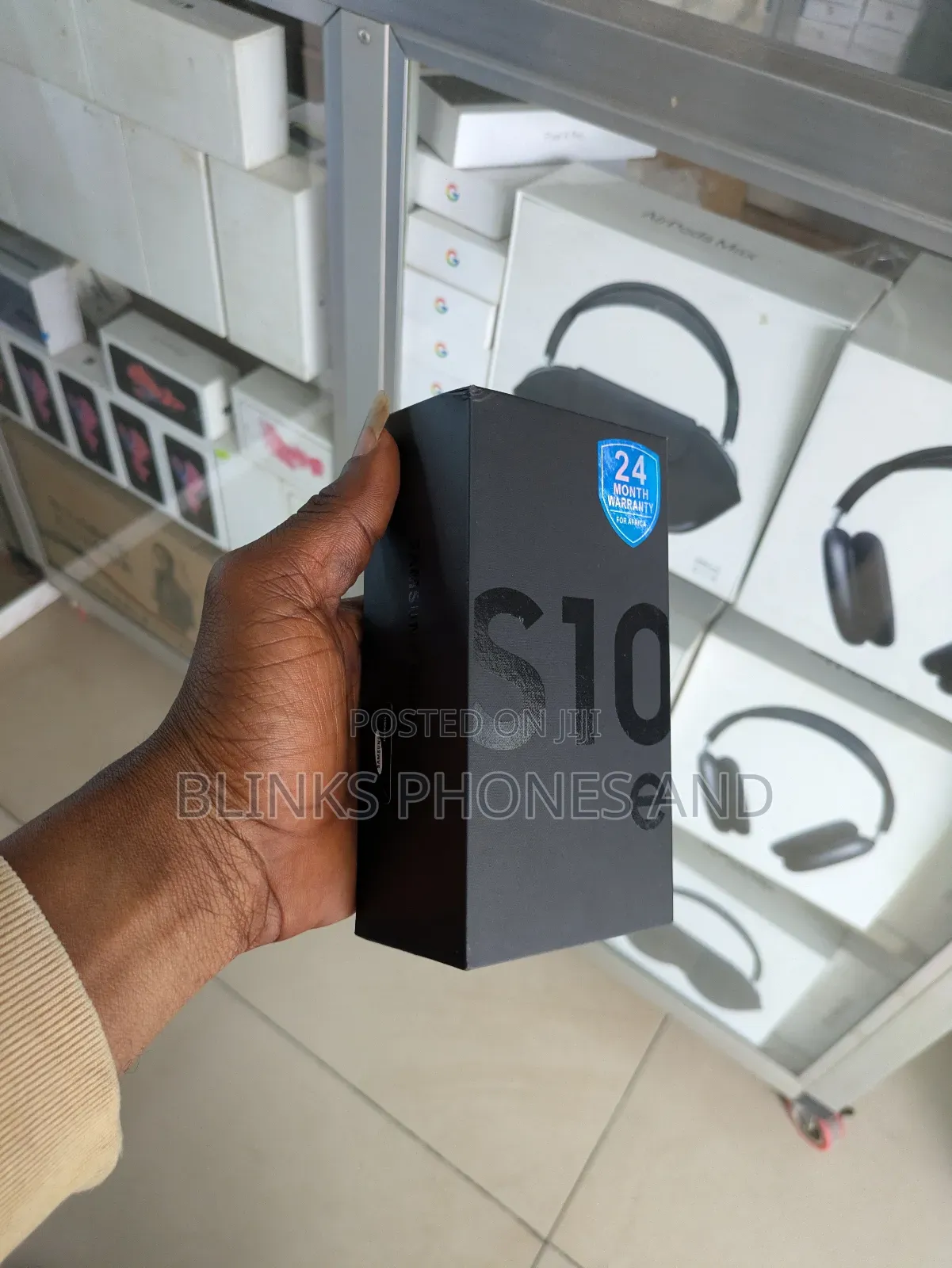 New Samsung Galaxy S10e 128 GB Silver