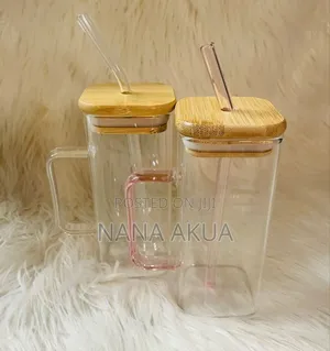 Customized Glass Mug With Wooden Lid