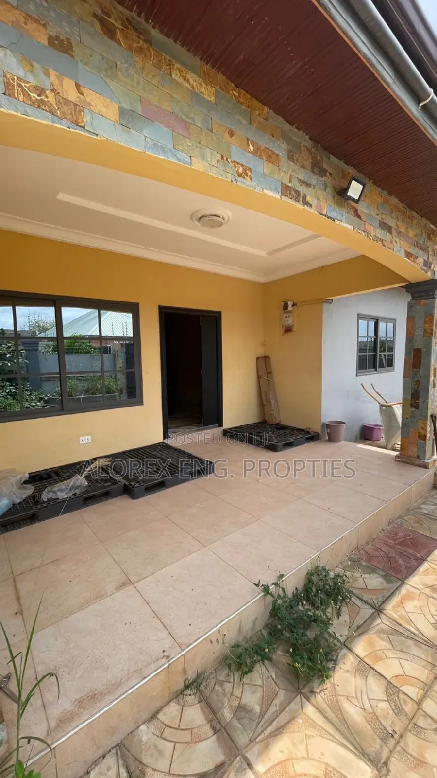 4bdrm House in Bawaleshie, Dodowa for rent