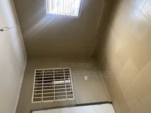 1bdrm Apartment in Modern Properties, New Town for rent