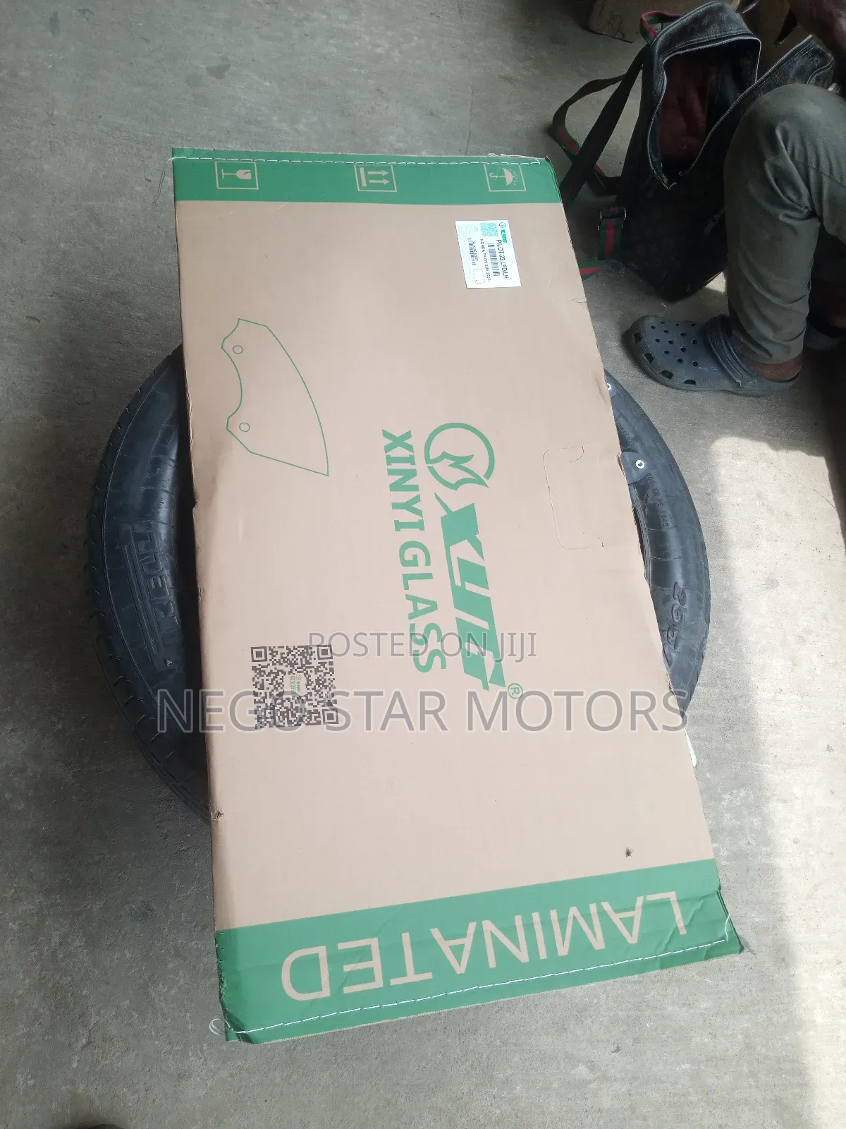 Honda Pilot 2024 Front Door Glass Double Type