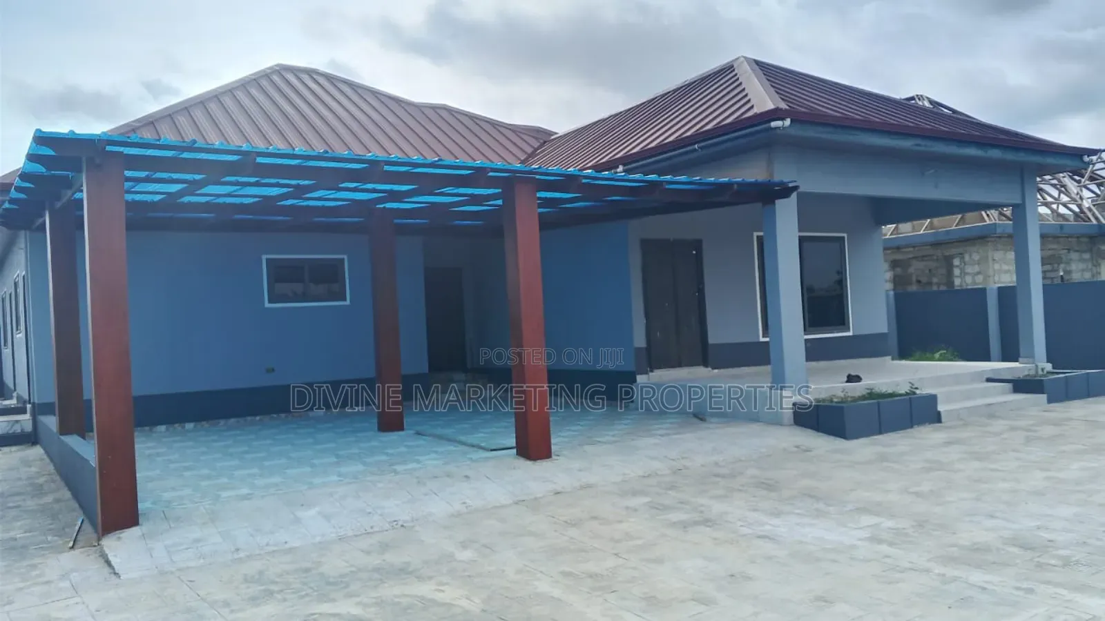 3bdrm House in Opeikuma, Kasoa for sale