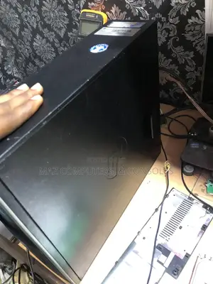 Desktop Computer HP 8GB Intel Core I7 HDD 1T