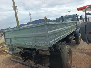 Mercedes-Benz 1113 2000 Green