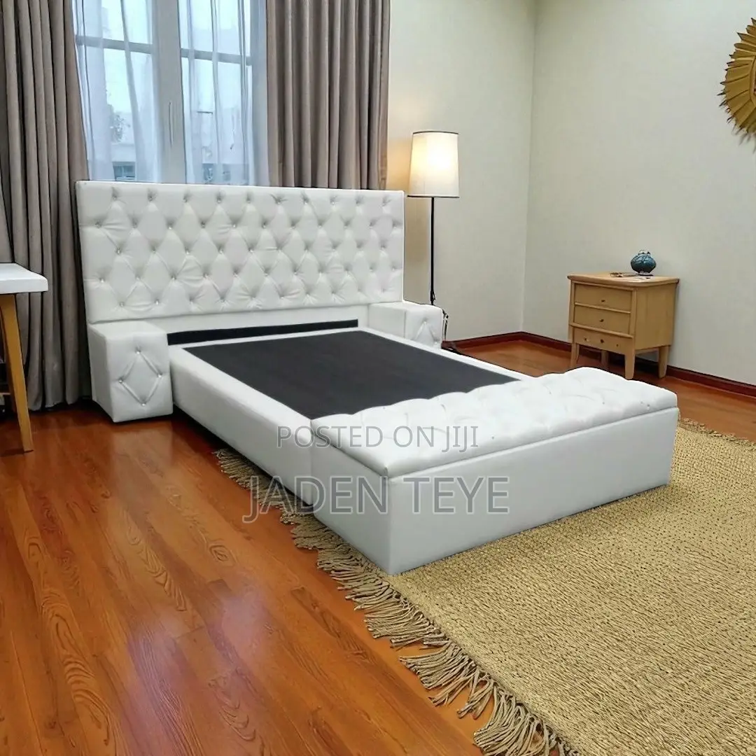 Brand New White King Size Bed With an Ottoman and Drawers