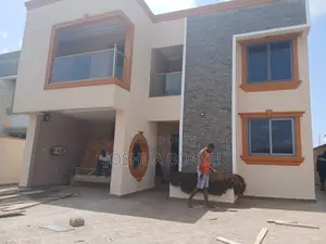 4bdrm House in Tom Rock, Atwima Kwanwoma for sale