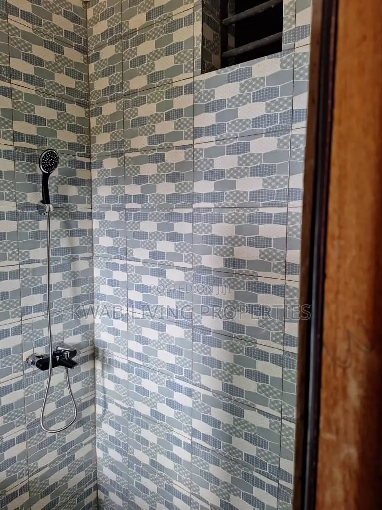 2bdrm Apartment in Oyarifa for rent