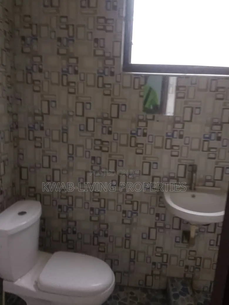 1bdrm Apartment in Adenta for rent