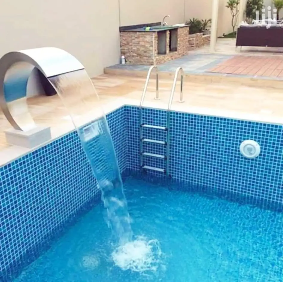 Swimming Pool Fountain