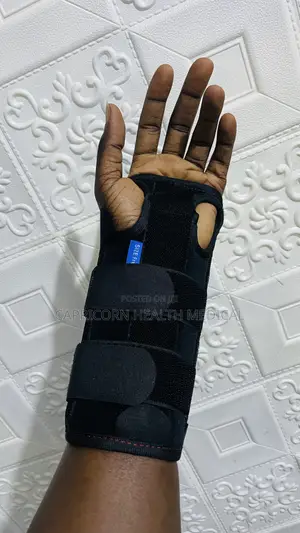 Wrist or Arm Support (3 Metal Splints)