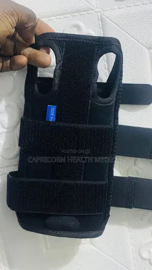 Wrist or Arm Support (3 Metal Splints)