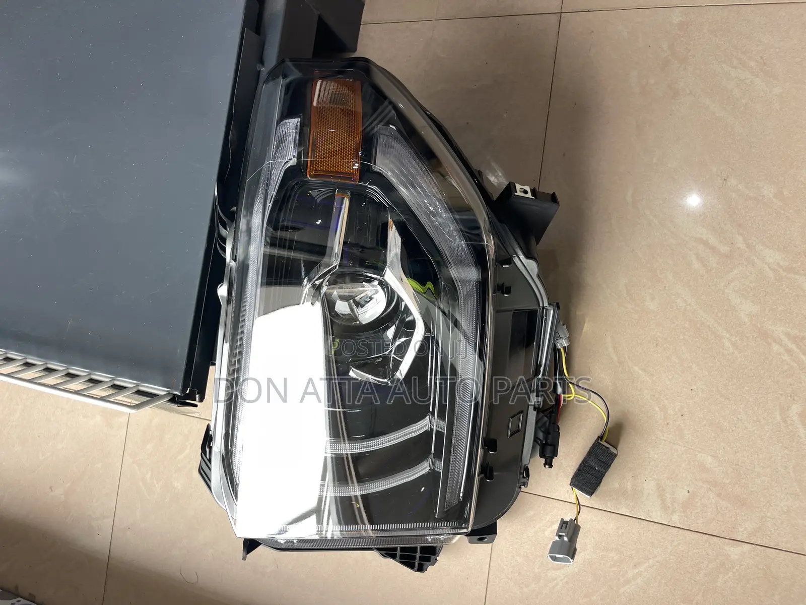 Toyota Tundra 2018 Spec Headlight