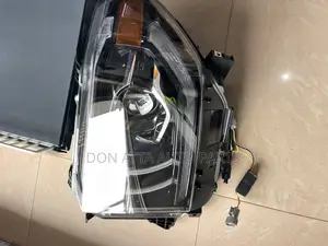 Toyota Tundra 2018 Spec Headlight
