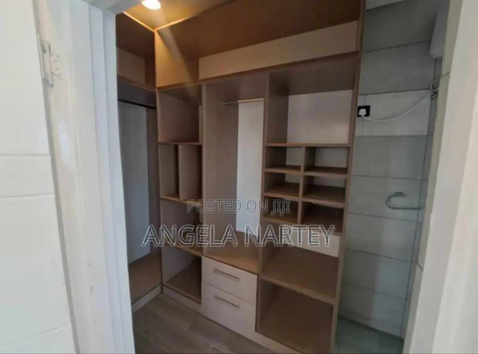 3bdrm House in Manet-East Airport, Accra Metropolitan for sale