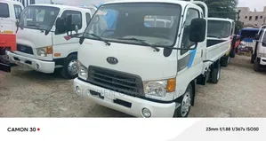 Kia Granbird 2004 White