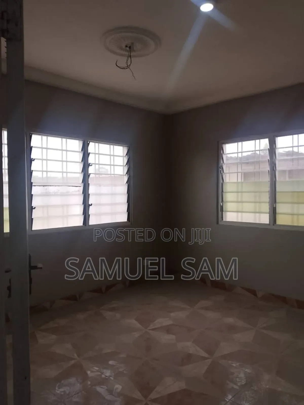 2bdrm Apartment in Community 11, Tema Metropolitan for rent