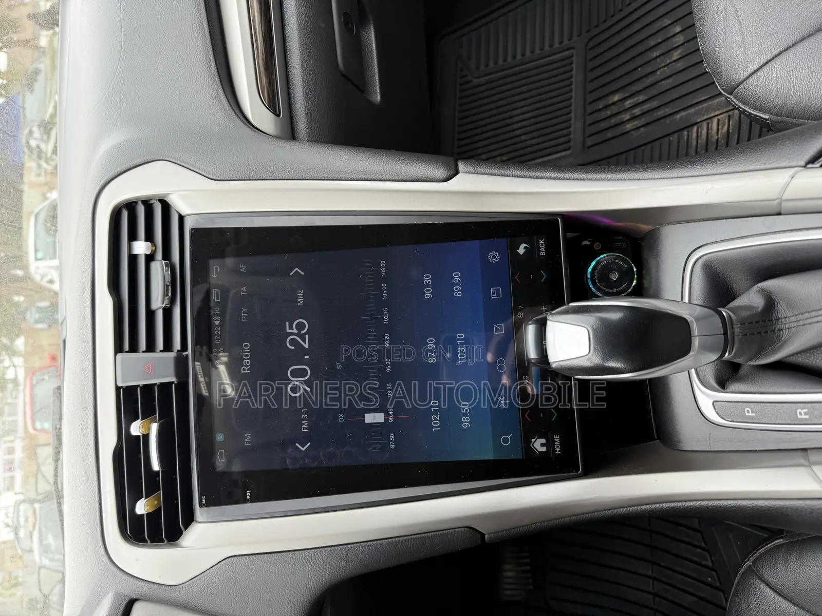 Ford Fusion Tesla Screens