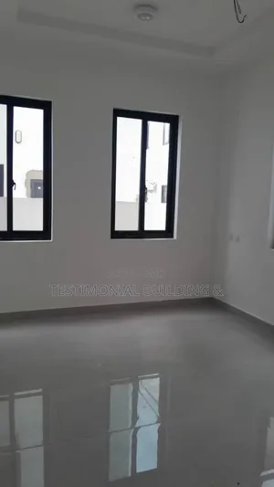 4bdrm House in Testimonial Building, Oyarifa for sale