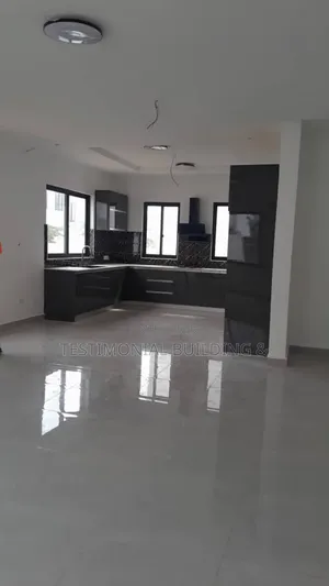 4bdrm House in Testimonial Building, Oyarifa for sale