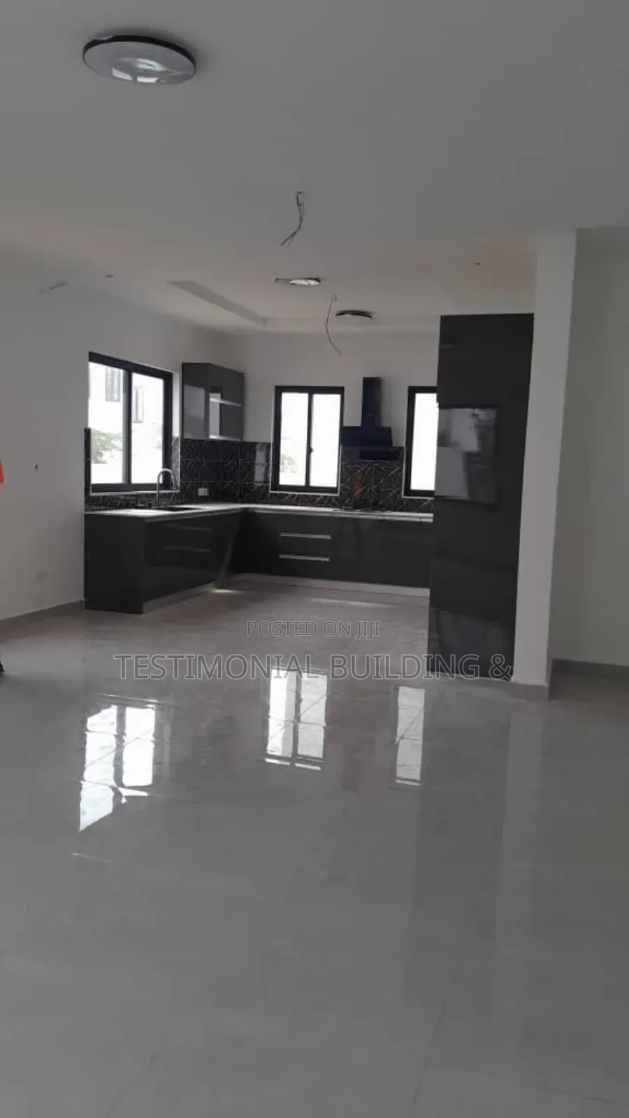 4bdrm House in Testimonial Building, Oyarifa for sale