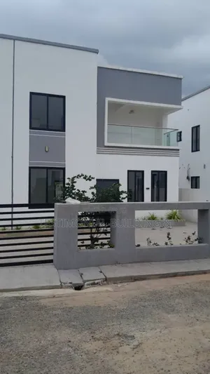 4bdrm House in Testimonial Building, Oyarifa for sale