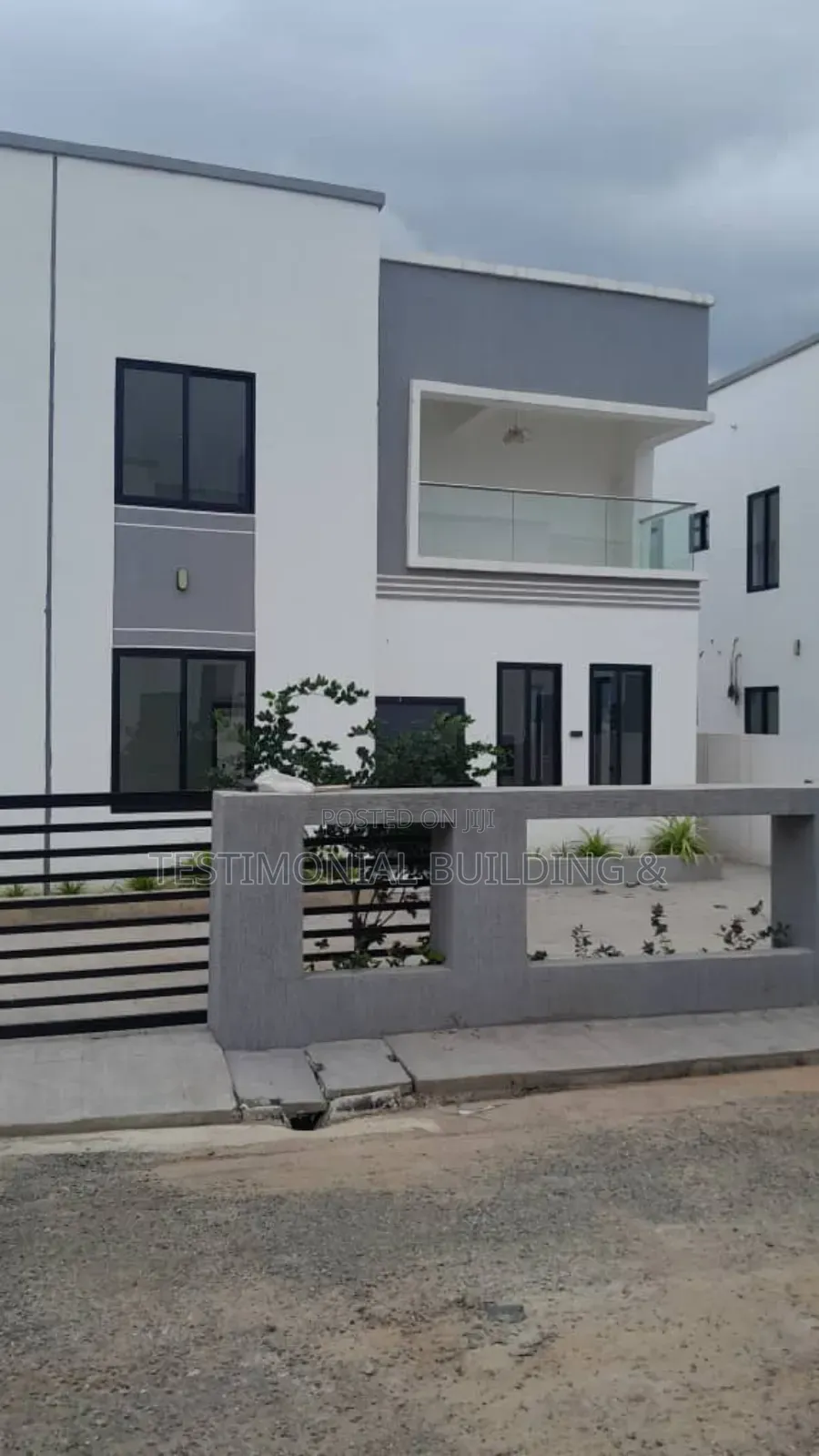 4bdrm House in Testimonial Building, Oyarifa for sale