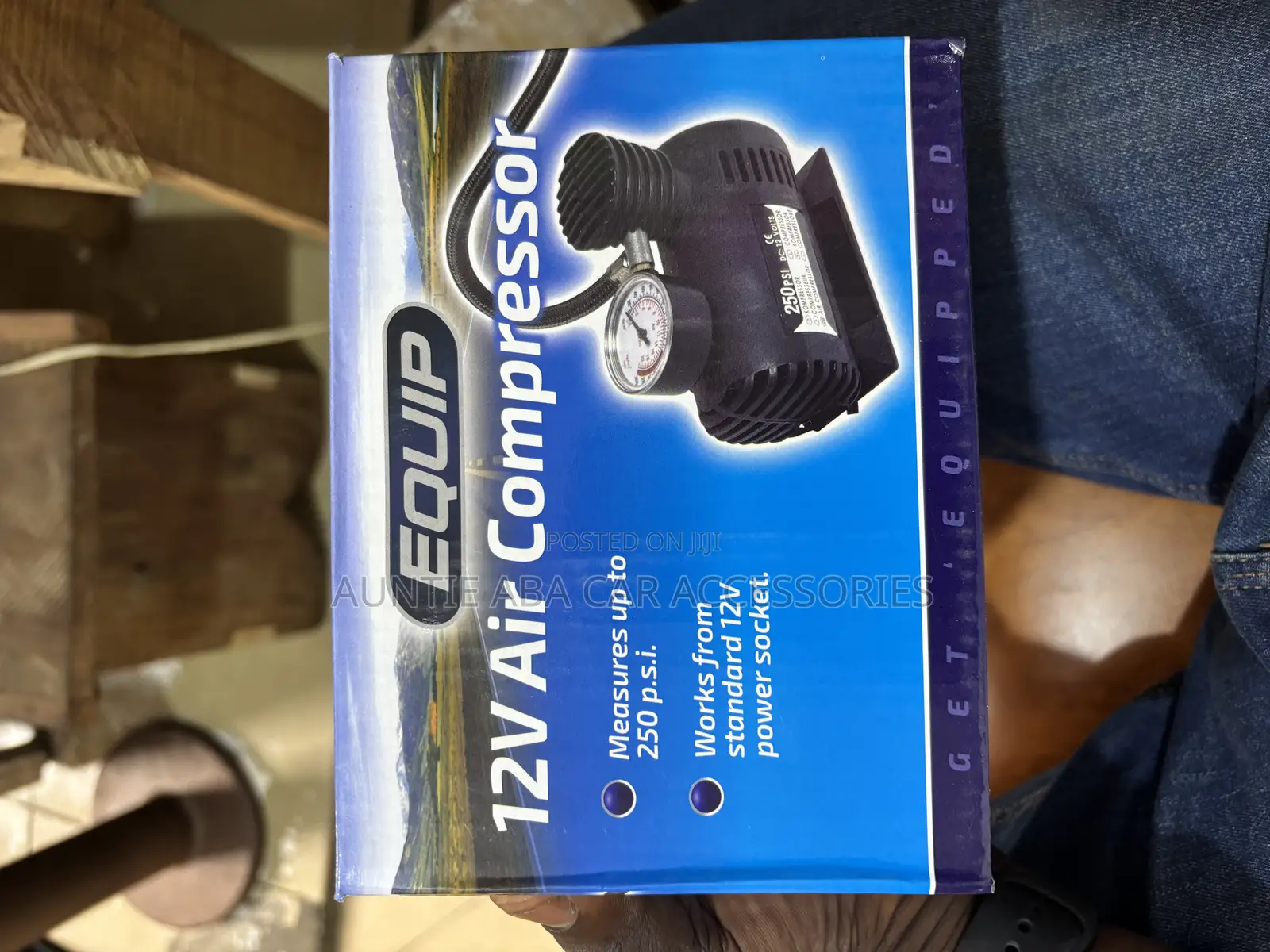 Tyre Inflator / Air Compressor.