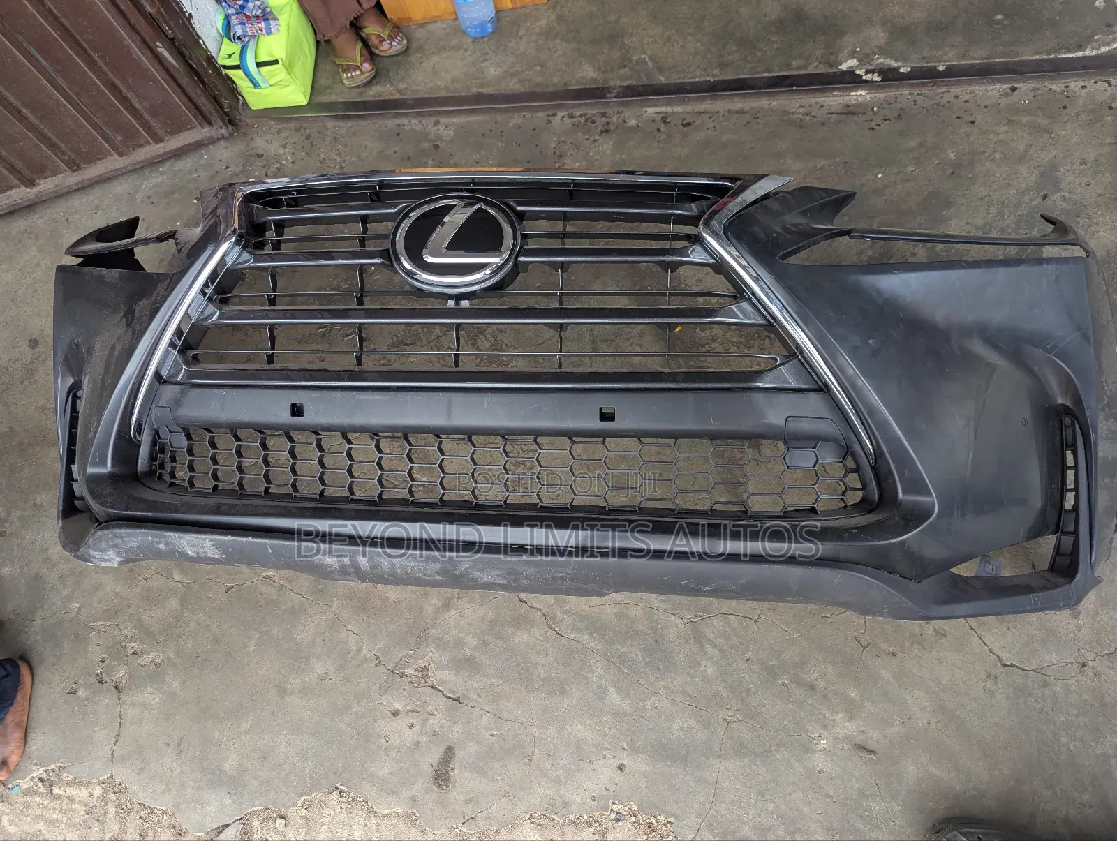 Lexus Nx300 2014,2015,2016,2017,2018 Complete Front Bumper