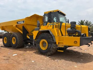 Adt Dump Truck, Kumastu Hm400, Slightly Used for Quick Sale