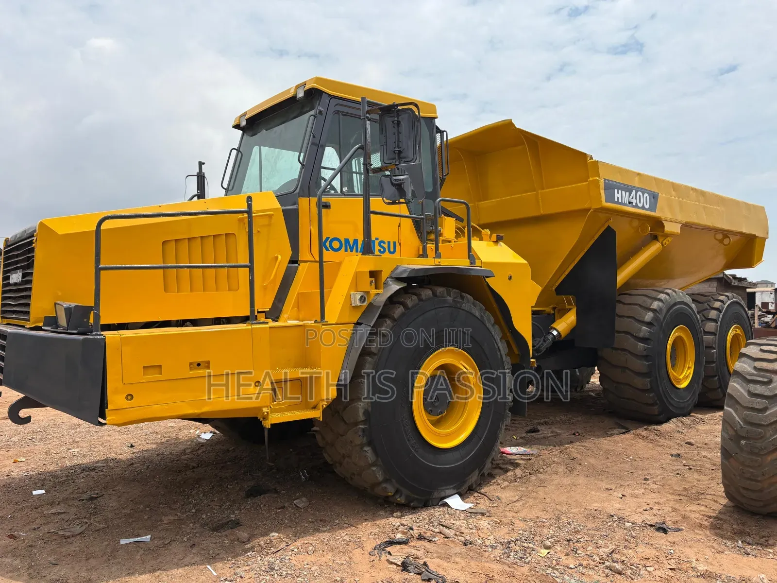 Adt Dump Truck, Kumastu Hm400, Slightly Used for Quick Sale