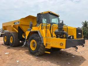 Adt Dump Truck, Kumastu Hm400, Slightly Used for Quick Sale