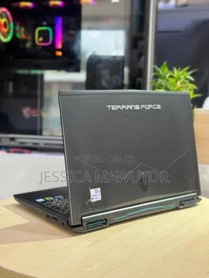 Laptop 16GB Intel Core i7 SSD 512GB